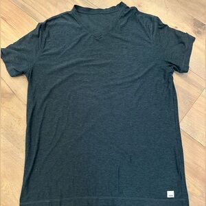 Vuori Men's V neck T-Shirt